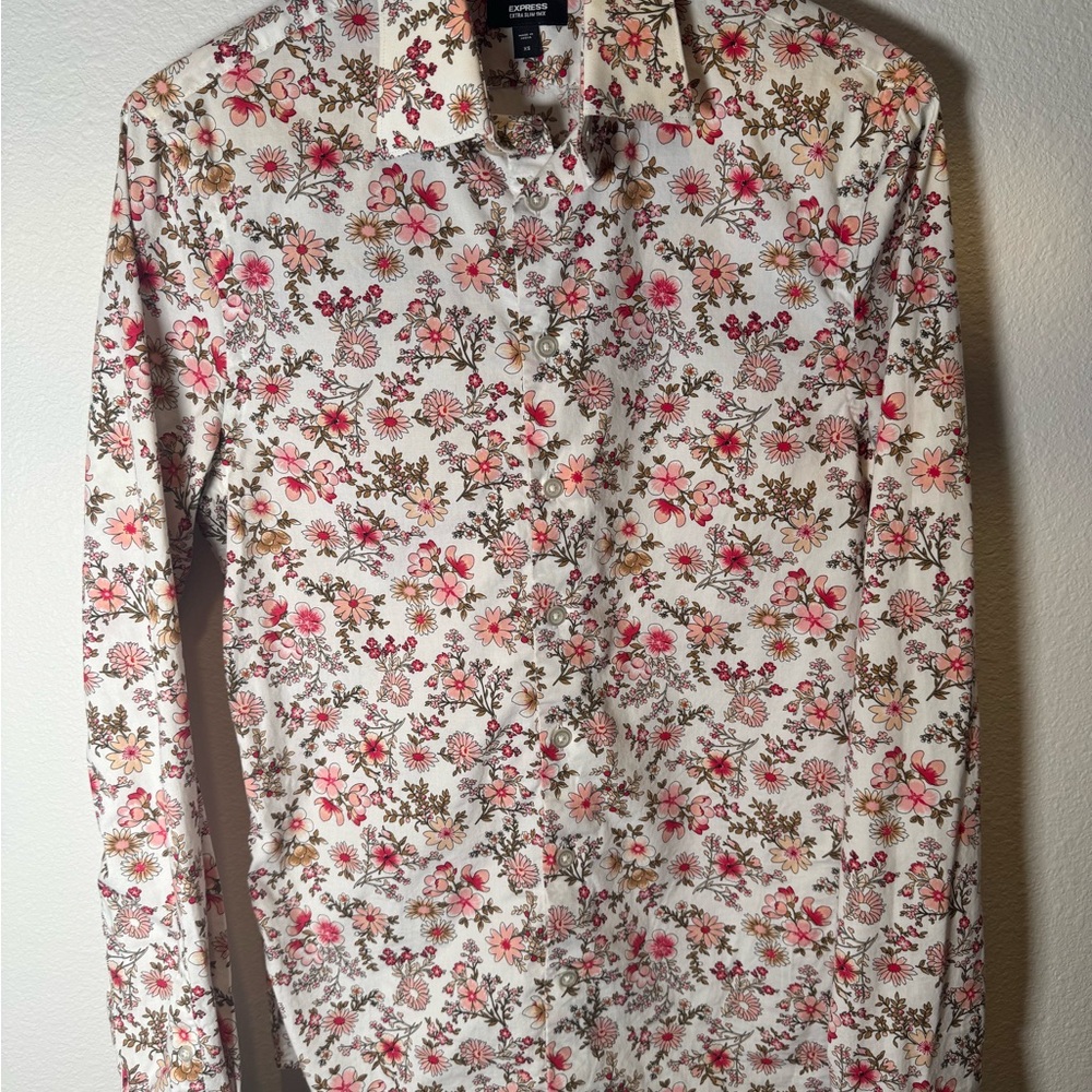 Express Floral Print Button-Down Shirt in White, Pink & Brown